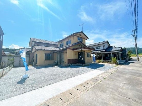 Renovated 3LDK Detached House for Sale in Fukui City - Thumbnail 2