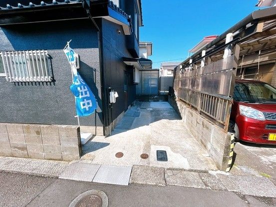 Renovated 2SLDK House in Miyazaki City, 75.33 sqm - Thumbnail 3
