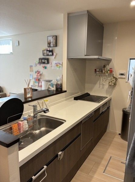 2LDK Used House in Aki-ku, Hiroshima City - 89.24 sqm - Thumbnail 3