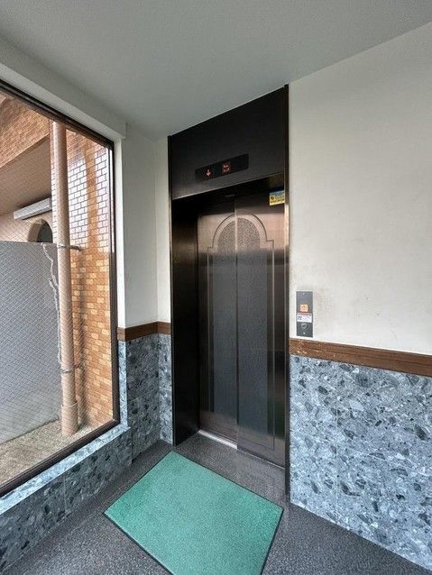 Renovated 4LDK Apartment in Matsuyama, Ehime - Thumbnail 4