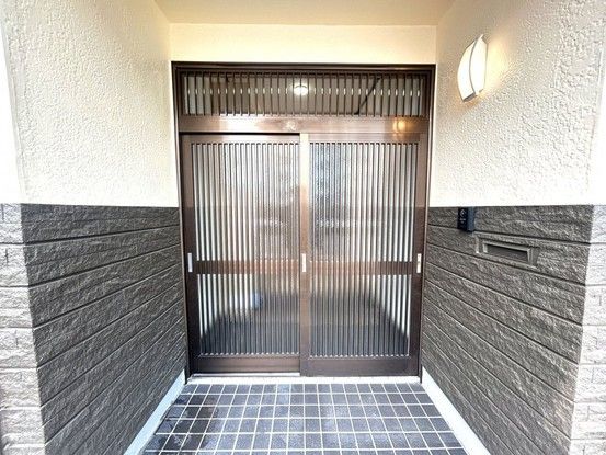 Renovated 5LDK House Near Tsunoi Station in Tottori - Thumbnail 4