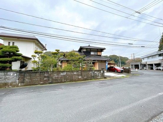 Renovated 4SDK House in Shimonoseki, Yamaguchi - Thumbnail 4