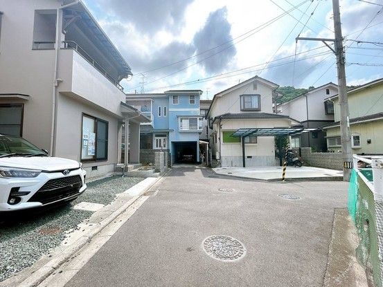 Renovated 4LDK House for Sale in Matsuyama, Ehime - Thumbnail 2