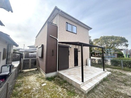 5LDK Detached House for Sale in Dazaifu, Fukuoka Prefecture - Thumbnail 2