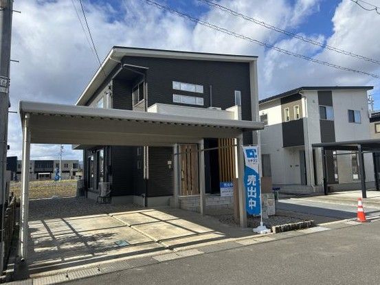Renovated 4SLDK House in Sabae, Fukui | 3 Parking Spaces - Thumbnail 4