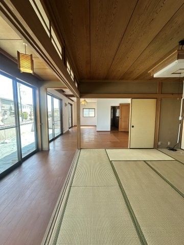 4SLDK House for Sale in Hatsukaichi, Hiroshima (186m²) - Thumbnail 3