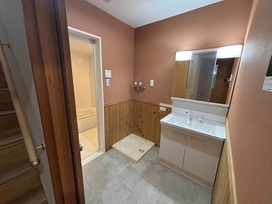 4LDK Used House for Sale in Higashiyamacho, Ashiya City - Thumbnail 3