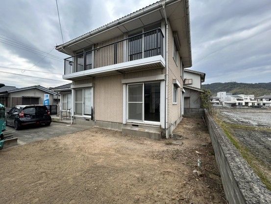 4LDK House for Sale in Anan City with Parking for 6 Cars - Thumbnail 2