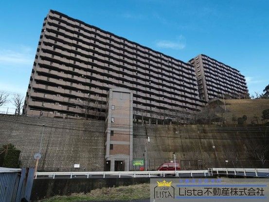 3LDK Renovated Apartment in Nagasaki City - Thumbnail 2