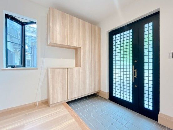 Renovated 5SLDK House in Chita City with 217m2 Land - Thumbnail 4
