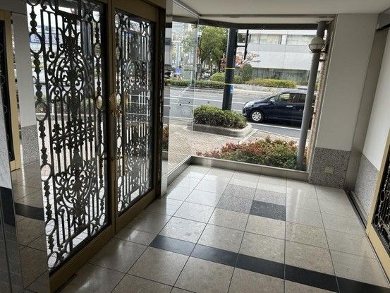 Renovated 2LDK Apartment in Hiroshima Naka-ku Near Chomae Station - Thumbnail 3
