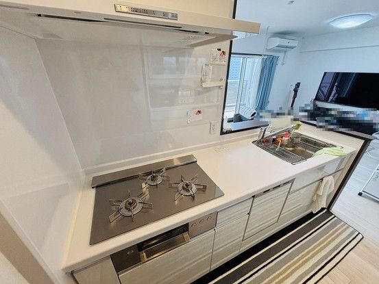 2SLDK Apartment in Naka-ku, Hiroshima – 85.76m², 3 Years Old - Thumbnail 4