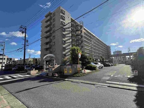 4LDK Apartment for Sale near Toyotahonmachi Station, Nagoya - Thumbnail 2