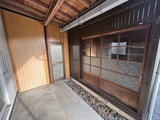 Renovated 3LDK House for Sale in Fukuyama, Hiroshima - Thumbnail 4