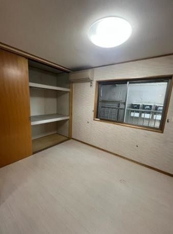 3DK Detached House for Sale in Kita City, Tokyo - Thumbnail 2