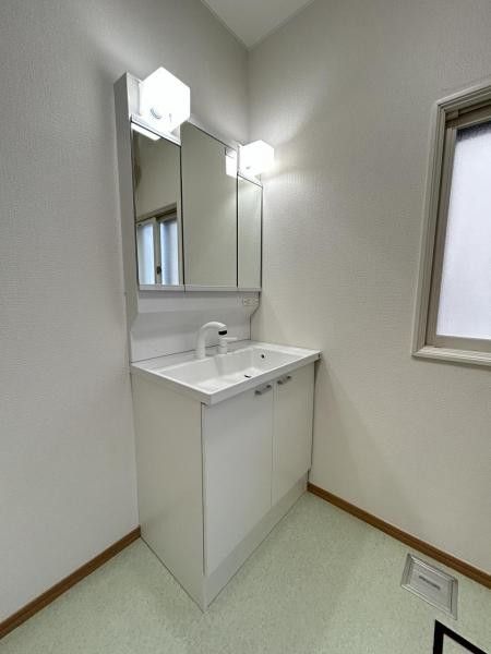 Renovated 5LDK Detached House in Aomori City, Aomori - Thumbnail 4