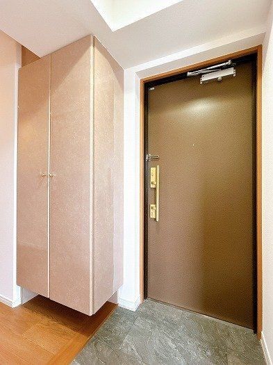 4LDK Apartment for Sale Near JR Gifu Station - Thumbnail 2