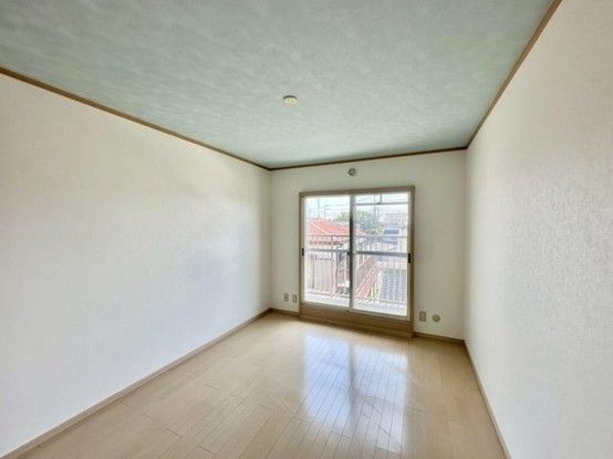 1LDK Apartment for Sale in Kashiwa, Chiba, 60.58 sqm - Thumbnail 2