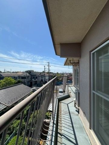 1LDK Apartment for Sale in Kashiwa, Chiba, 60.58 sqm - Thumbnail 3