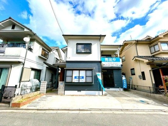 Renovated 4LDK House for Sale in Kure, Hiroshima - Thumbnail 4
