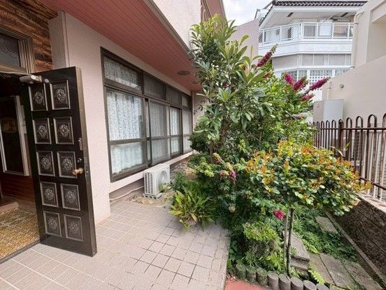 7LDK House for Sale in Shuri Sueyoshi-cho, Naha, Okinawa - Thumbnail 2