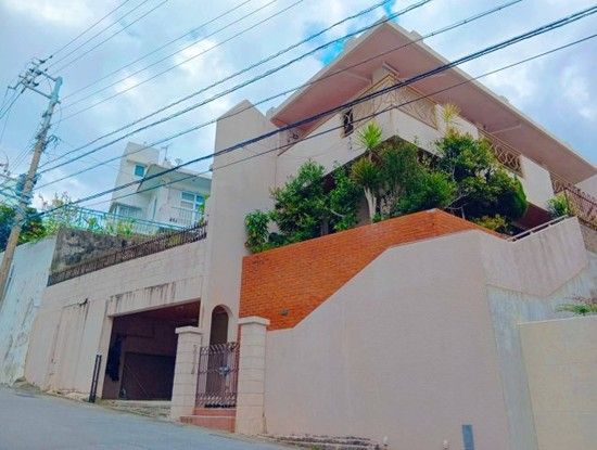 7LDK House for Sale in Shuri Sueyoshi-cho, Naha, Okinawa - Thumbnail 4