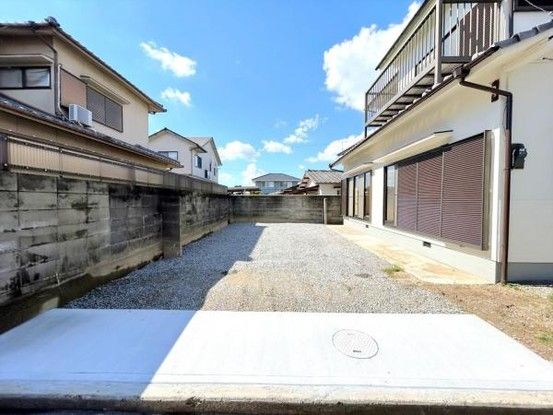 Renovated 3LDK House in Takamatsu, Kagawa – 84m² Corner Lot - Thumbnail 4