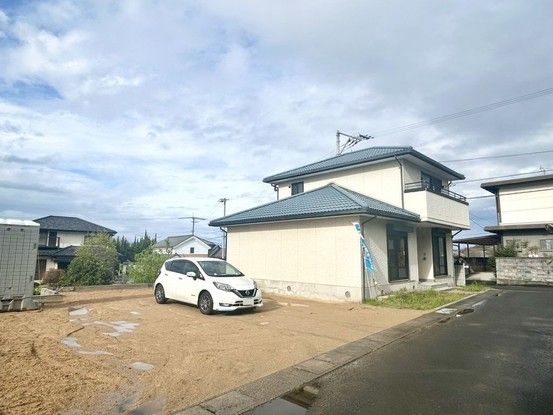 Renovated 4LDK House for Sale in Zentsuji, Kagawa - Thumbnail 3