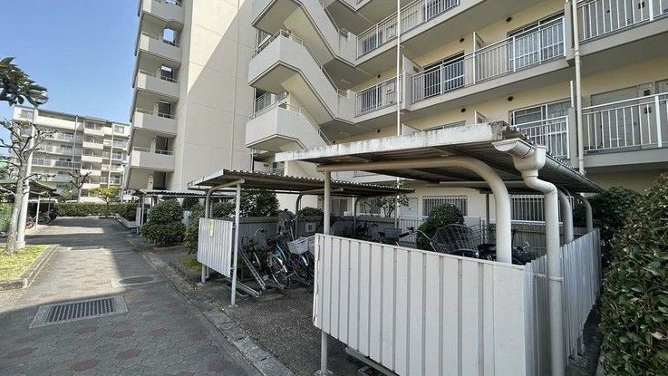 3LDK Apartment for Sale in Yamatotakada, Nara - Thumbnail 4
