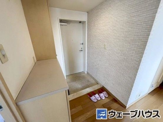 3LDK Top Floor Apartment for Sale in Naka Ward, Okayama - Thumbnail 4