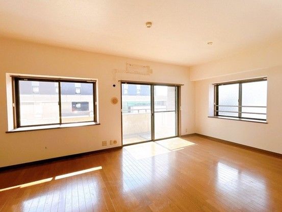 Renovated 3LDK Apartment in Kagoshima City Near Station - Thumbnail 3