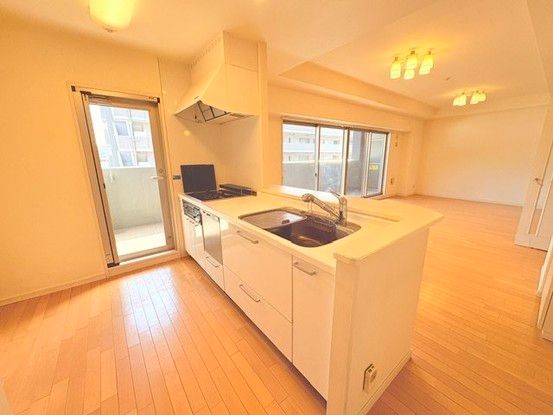4LDK Apartment in Aki-ku, Hiroshima City for Sale - Thumbnail 3