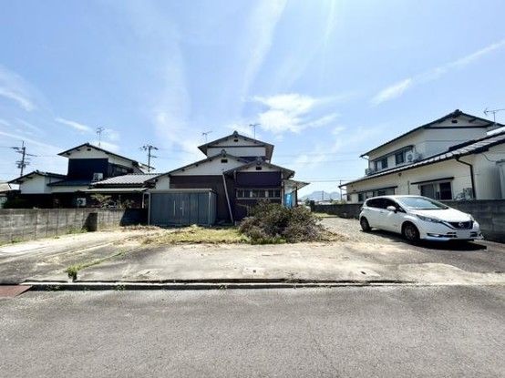 Renovated 4SLDK House on Large Lot in Marugame City - Thumbnail 3
