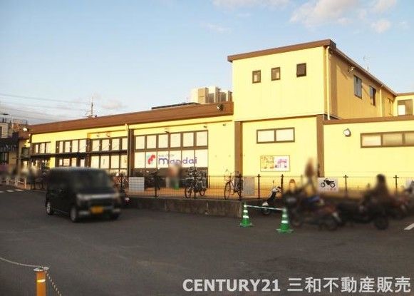 Renovated 2LDK Apartment in Kyoto's Ukyo Ward - Thumbnail 3