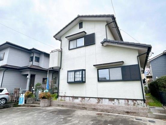 4LDK Detached House for Sale near Nakagomono Station, Komono - Thumbnail 3