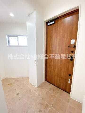 Renovated 2LDK Townhouse in Higashiosaka for Sale - Thumbnail 3