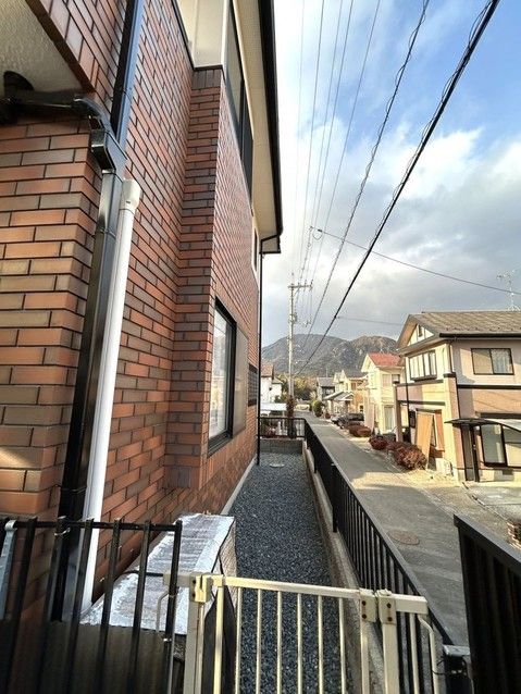 5LDK Detached House for Sale in Higashihiroshima - Thumbnail 3