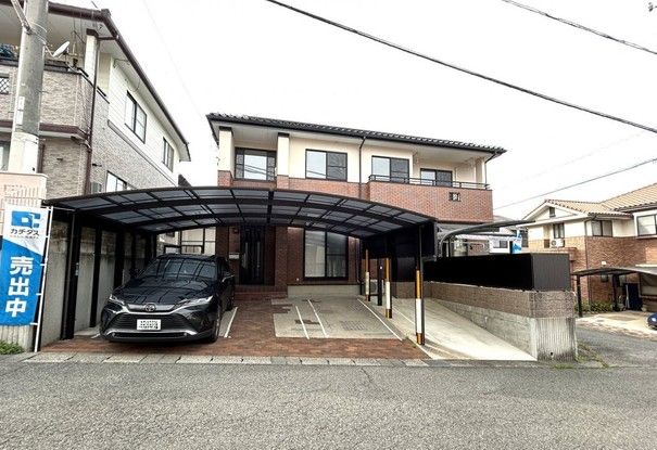 5LDK Detached House for Sale in Higashihiroshima - Thumbnail 2