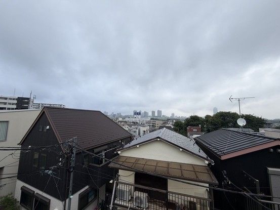 Renovated 2LDK House in Kita Ward, Tokyo - 55.88 sqm - Thumbnail 2