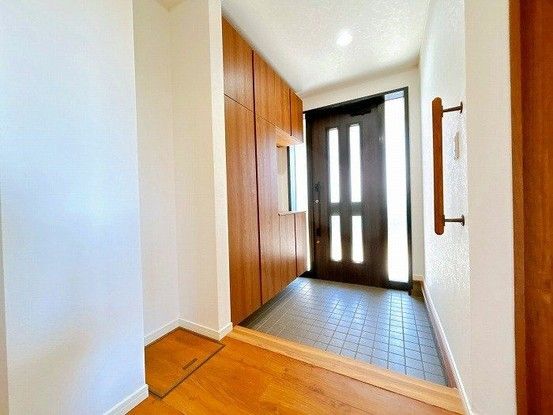 Renovated 5LDK House on 266m² Lot in Toyota City - Thumbnail 3