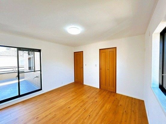 Renovated 5LDK House on 266m² Lot in Toyota City - Thumbnail 4