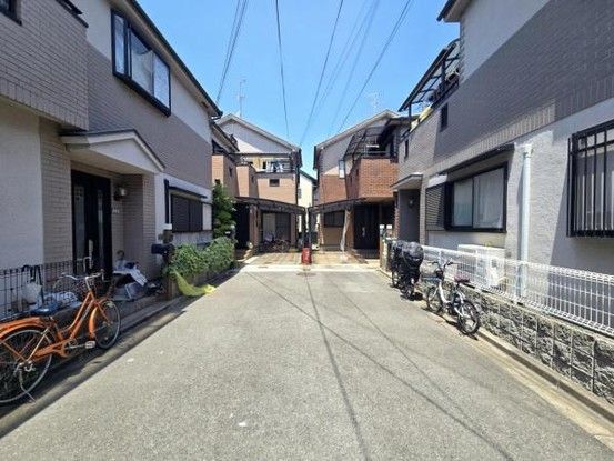 4LDK Detached House for Sale in Higashiosaka, Near Yoshida Station - Thumbnail 2