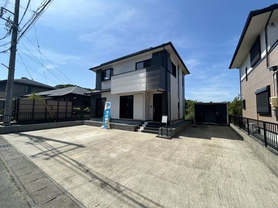 Renovated 4LDK House Near Isseihata Station in Tsu, Mie - Thumbnail 3