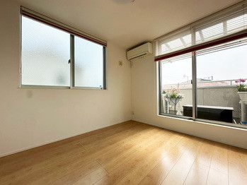 4LDK Detached House for Sale in Adachi, Tokyo - Thumbnail 3