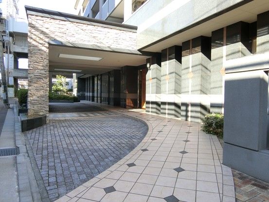 Dia Palace Sasaguchi 3-Chome 3LDK Apartment for Sale in Niigata - Thumbnail 2