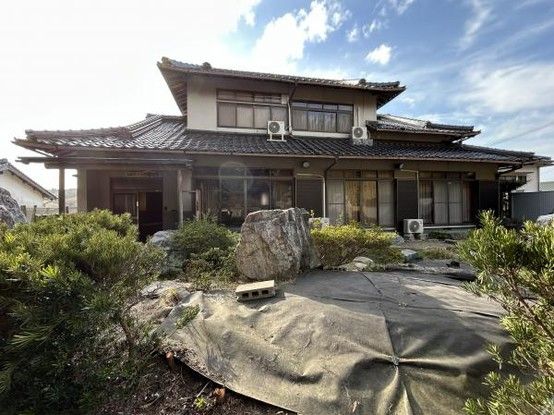 5SLDK Detached House for Sale in Oda City, Shimane - 226 sqm - Thumbnail 2