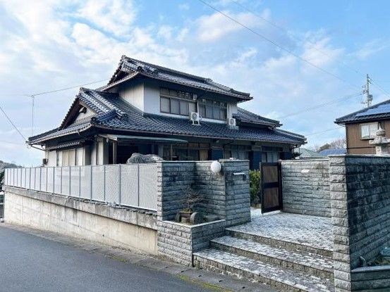 5SLDK Detached House for Sale in Oda City, Shimane - 226 sqm - Thumbnail 3