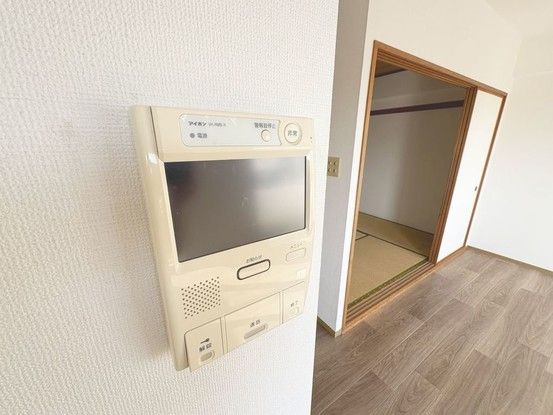 3LDK Apartment for Sale in Edogawa Ward, Tokyo - Thumbnail 3