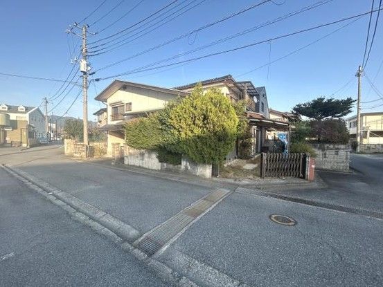 Renovated 4LDK House for Sale in Kai City, Yamanashi - Thumbnail 2
