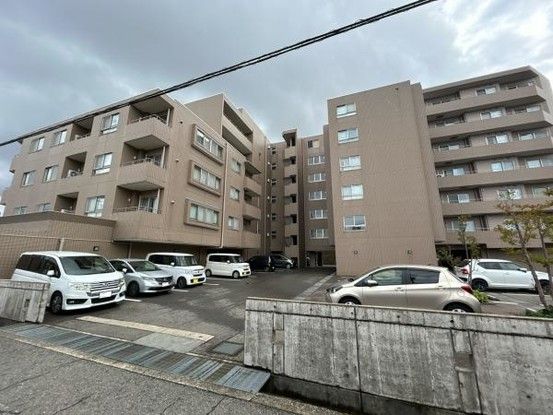 Renovated 3LDK Apartment for Sale in Kanazawa, Ishikawa - Thumbnail 3